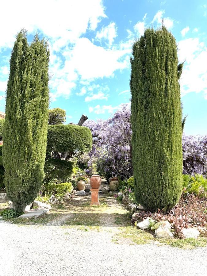 La Maison De Justine กรีโมด์ ภายนอก รูปภาพ